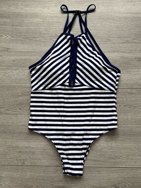 Ree Bees One Piece Navy Blue White Stripe Lace Up Front Swim Suit Medium NWOT